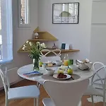 Au 53, Sous Le Chartil Reims